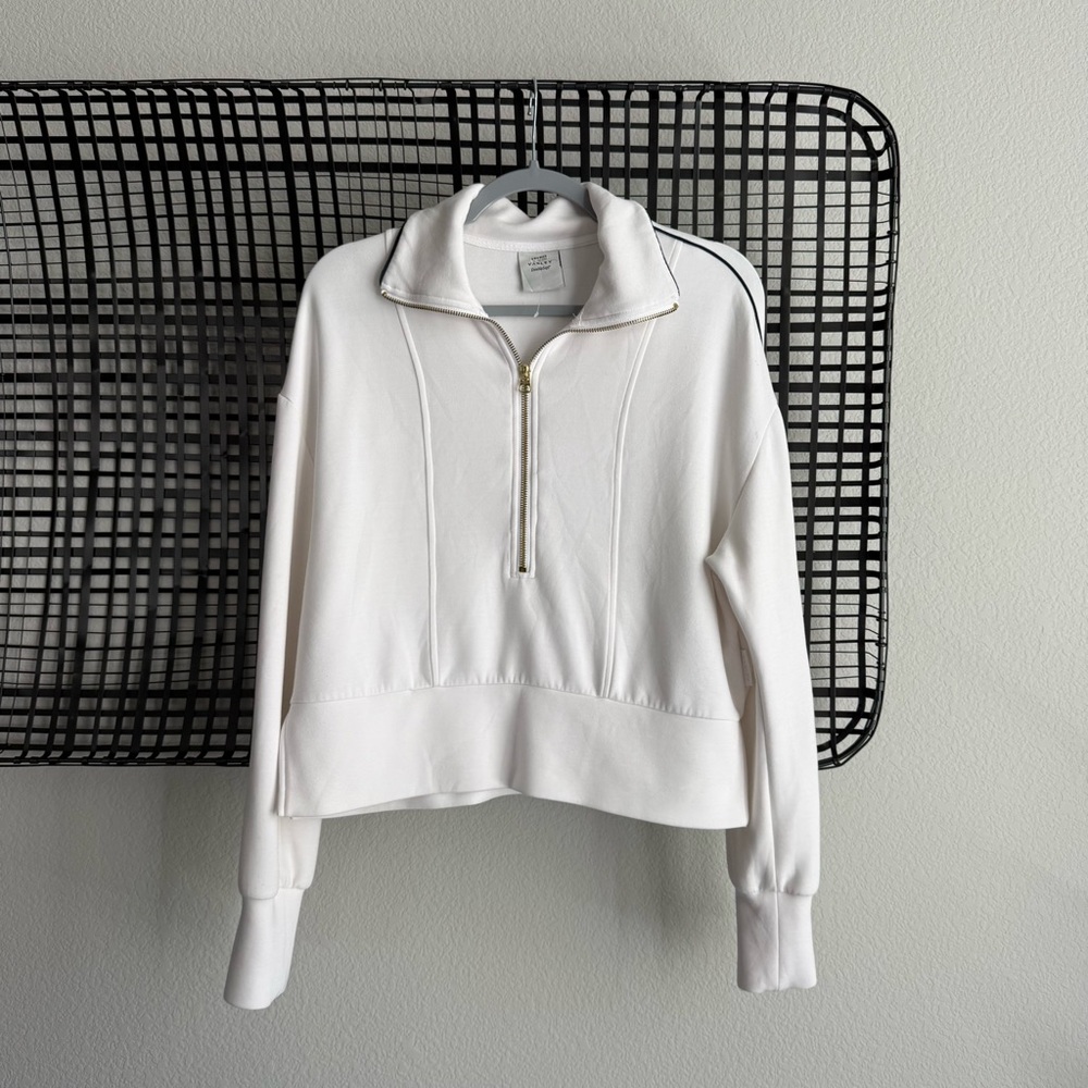 Varley White Half-Zip Sweatshirt with Gold Zipper